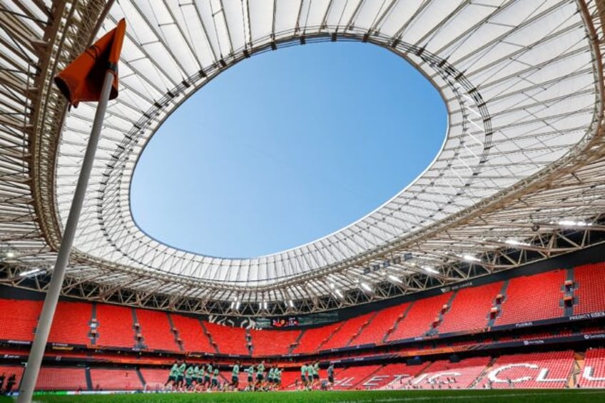 Tottenham players train at the San Mames stadium in Bilbao, on the eve of the Europa Leagu