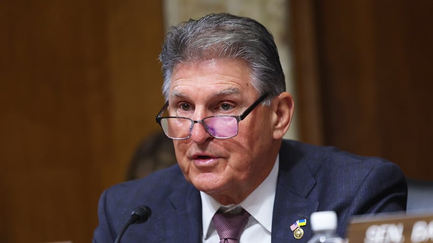 manchin daughter pitch 100m project for politically homeless as potential third party run looms report