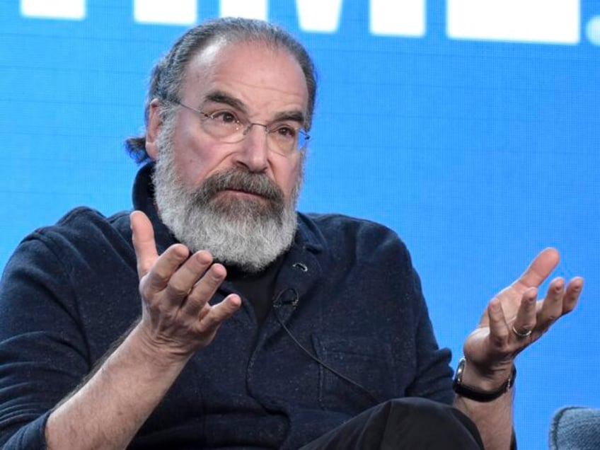 Mandy Patinkin, left, and Claire Danes participate in the Showtime "Homeland" pa