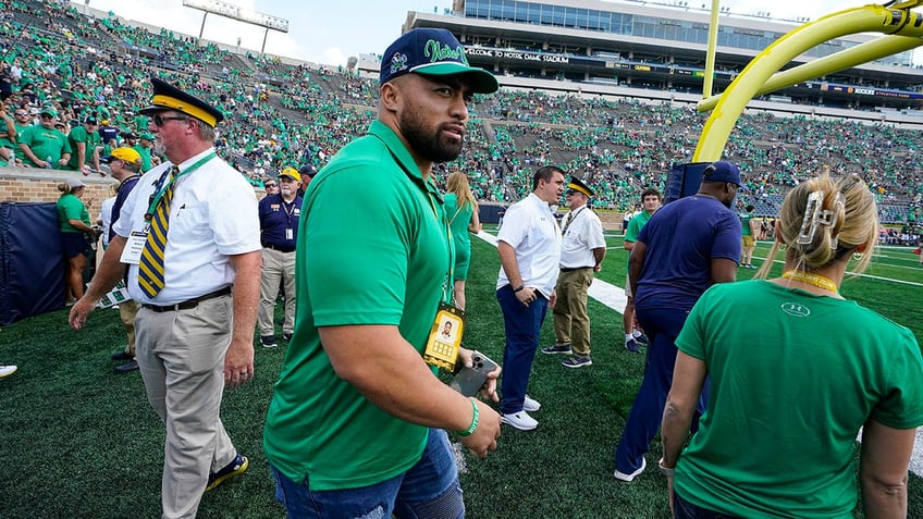 Manti Te'o before Notre Dame game