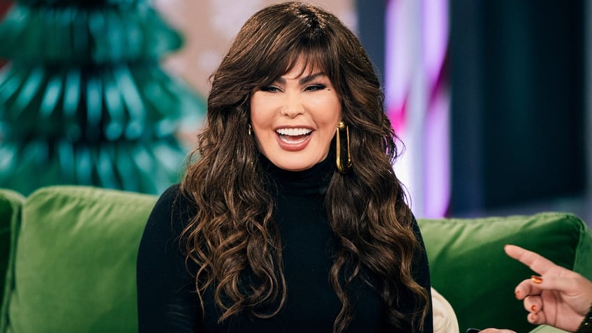 Marie Osmond smiling