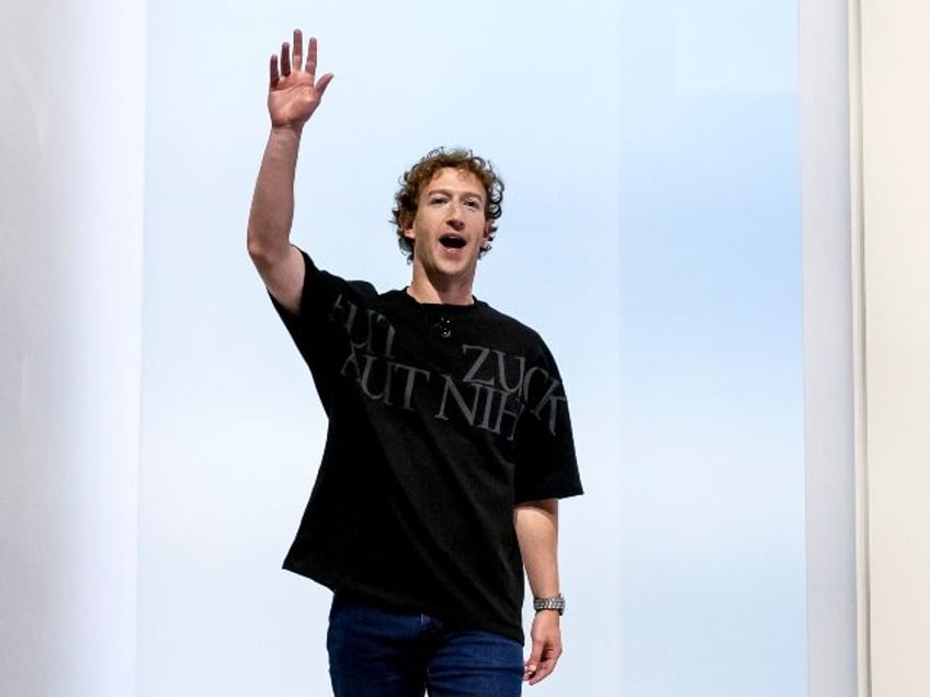 Mark Zuckerberg Waving to his new Meta AI team