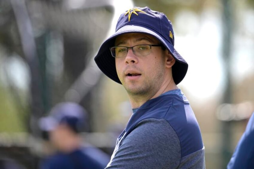 marlins hire peter bendix to lead their front office he leaves his job as rays gm for miami