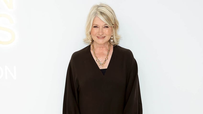 martha stewart gets brutally honest about aging regret and what she thinks is bulls 