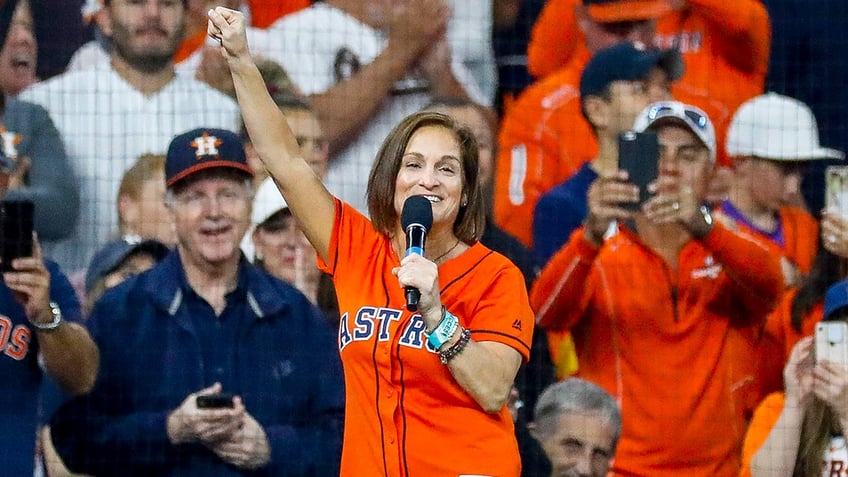 mary lou retton receives huge donation as she battles serious illness