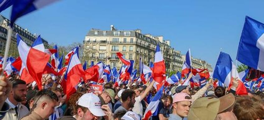 mass immigration decline in security intrinsically linked say majority of french