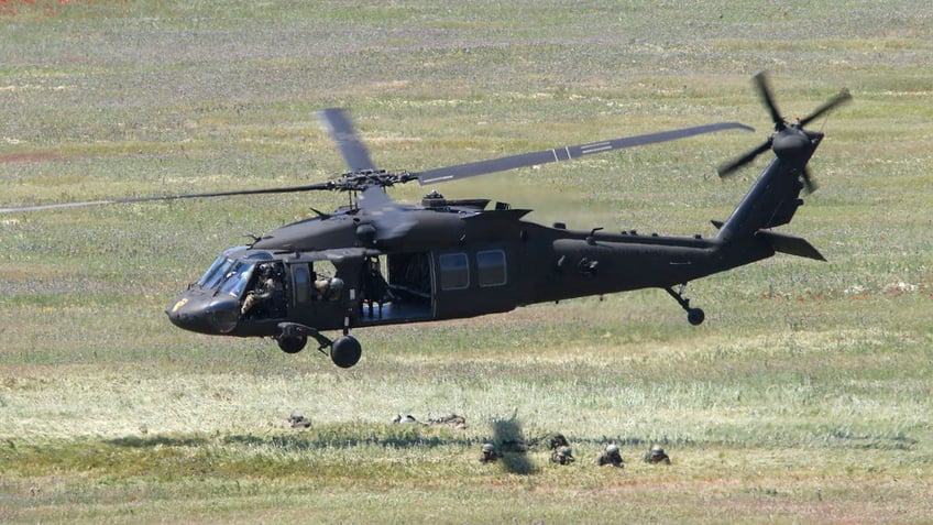 Black Hawk helicopter