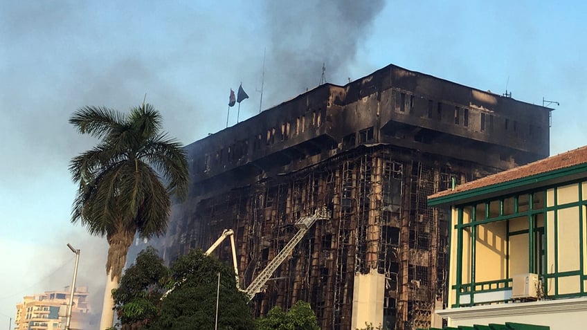 massive fire engulfs police facility in northeastern egypt injuring dozens