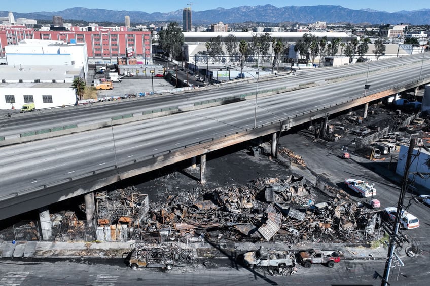 massive homeless encampment fire shuts down los angeles freeway indefinitely