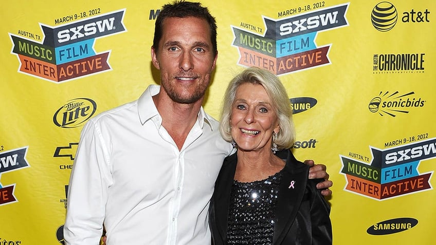 matthew mcconaughey with mom kay