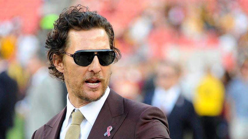 Matthew McConaughey at Redskins game