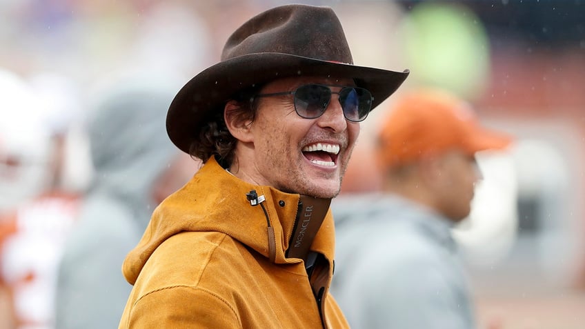 matthew mcconaughey warned teenage son of downfalls and traps of social media