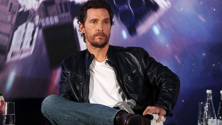 matthew mcconaughey witnessed jason bateman have a full meltdown over technical difficulties