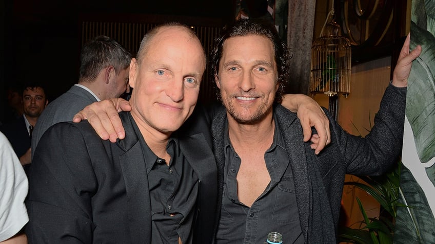 matthew mcconaughey woody harrelson receive offer from maury povich to take dna test