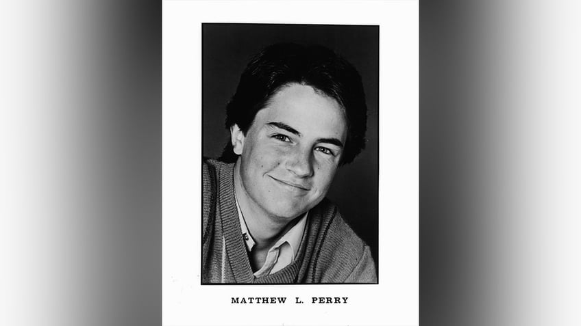 matthew perrys biggest confessions near death experiences a list romances detailed in his memoir