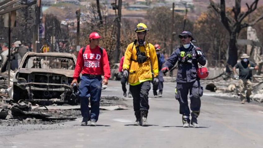 maui residents fill philanthropic gaps while aid makes the long journey to the fire stricken island