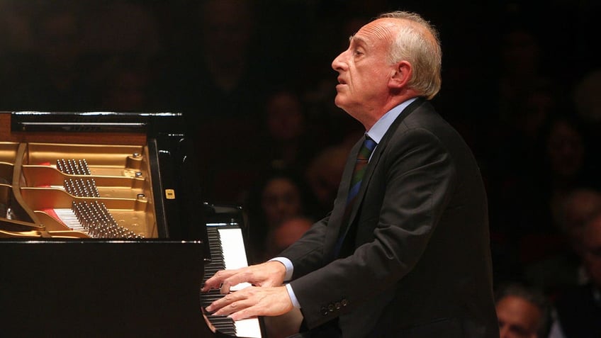 Maurizio Pollini