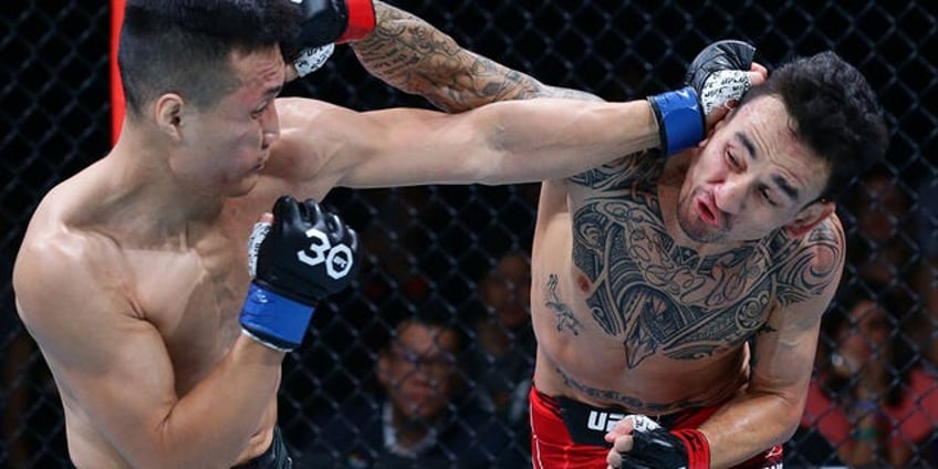 max holloway knocks out the korean zombie at ufc fight night