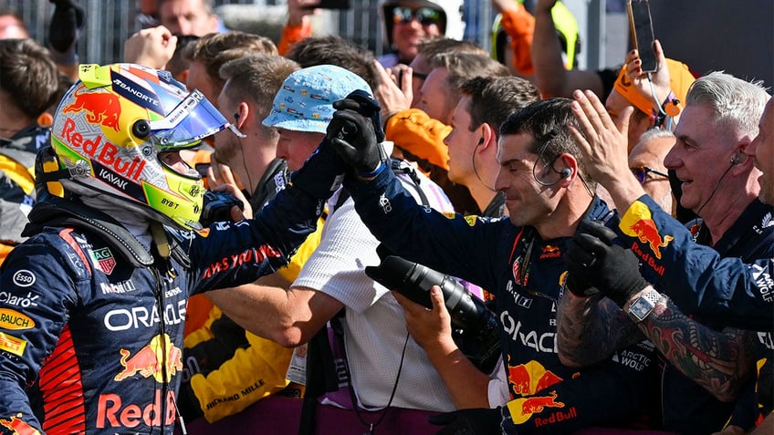 max verstappen wins hungarian grand prix to give red bull its 12th straight win