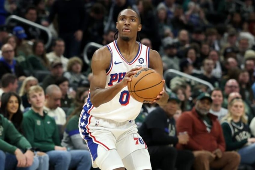 Tyrese Maxey's 29 points helped Philadelphia upset the Eastern Conference-leading Clevelan