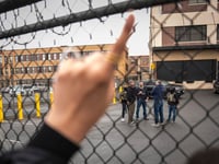 Mayor of Newark, New Jersey, released after arrest at immigration detention center