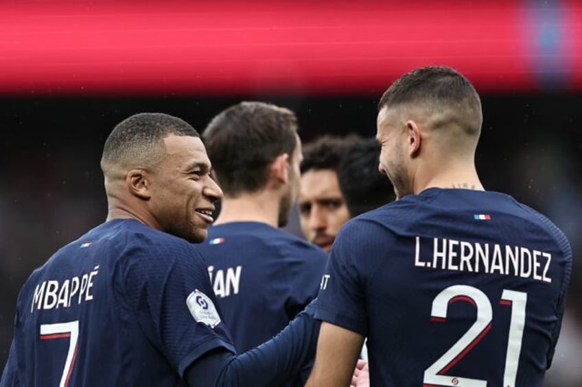 mbappe on target in psg win nice top ligue 1