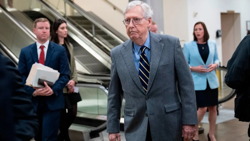 mcconnell freezes up during press conference later says im fine