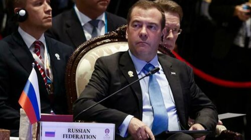 medvedev says russia could use nuclear weapon if ukraine offensive wins