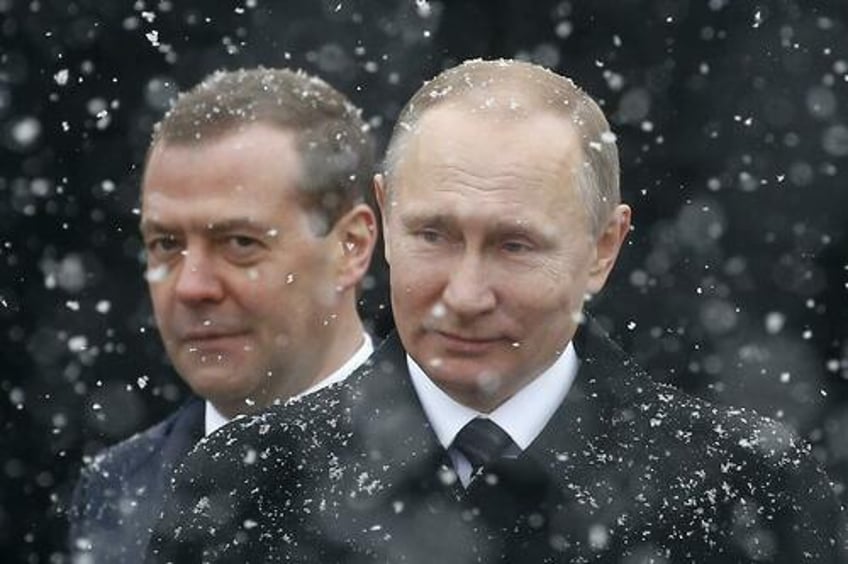 medvedev warns russia has no choice but to unleash nuclear apocalypse if attacked by nato