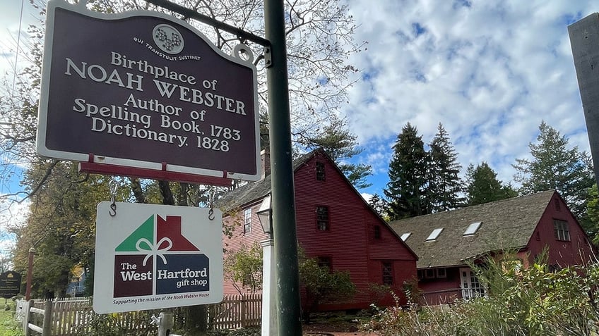meet the american who defined a new national identity noah webster new england patriot armed with the pen