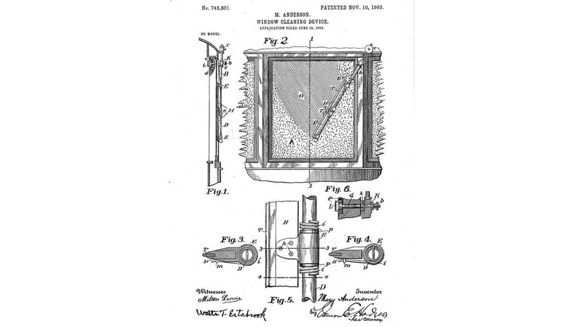 First windshield wiper