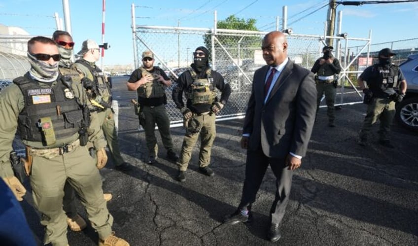 Ras Baraka, the mayor of Newark, New Jersey, is blocked from entering Delaney Hall, an imm