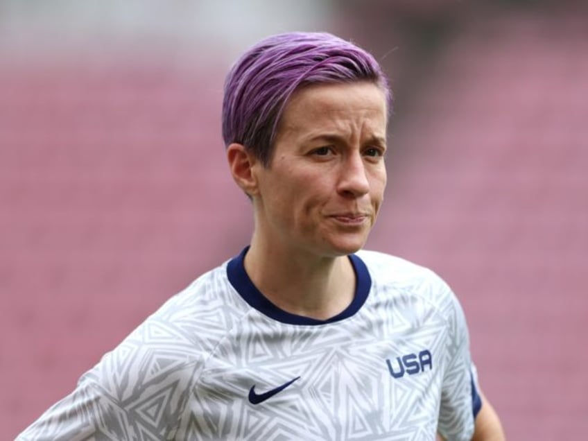 megan rapinoe blasts trump critics over fake criticism for world cup loss