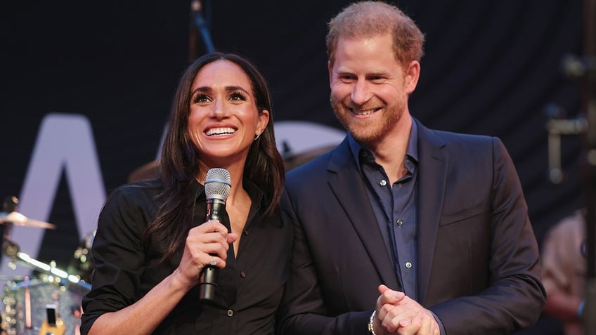 meghan markle joins prince harry at invictus games