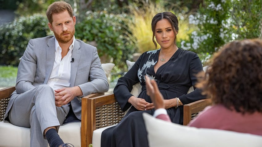 meghan markle was subject of racist text messages between british officers