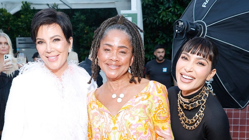 meghan markles mom spotted out with kim kardashian kris jenner amid reports duchess could make 1m a post