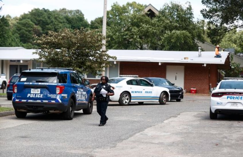 memphis tennessee police shoot suspect after he fired shots outside jewish school