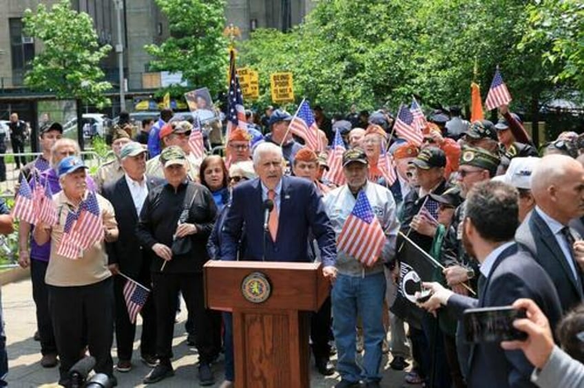 men banned from womens sports at new york county facilities