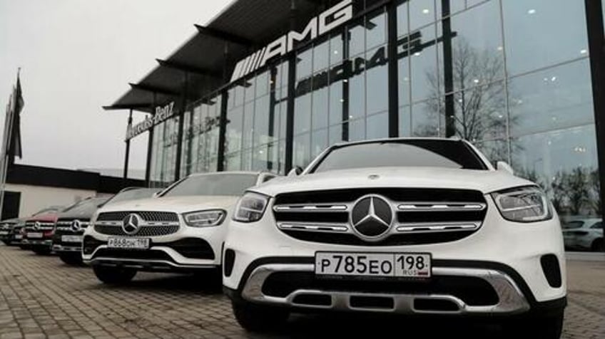 mercedes bmw sever russian dealers from diagnostic software