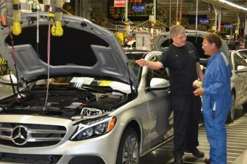 mercedes plant in tuscaloosa files formal request for unionization vote to join uaw