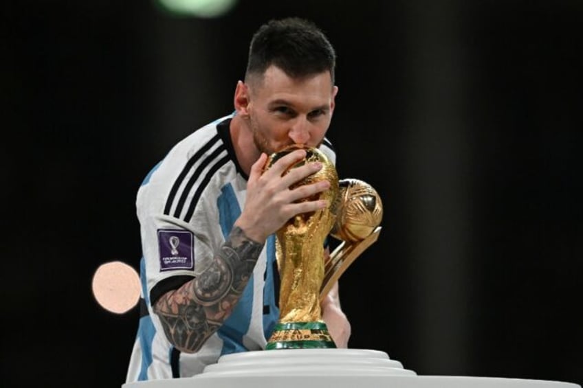 messi called up for argentina qualifiers despite injury