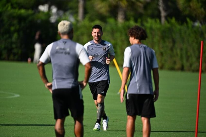 messi starts his new job in the florida heat