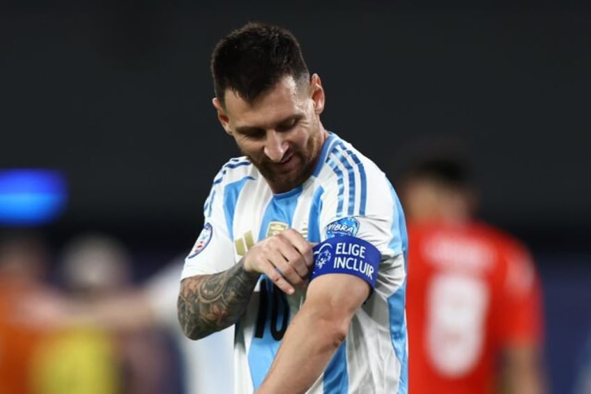 Lionel Messi will miss Argentina's final Copa America group game after complaining of musc