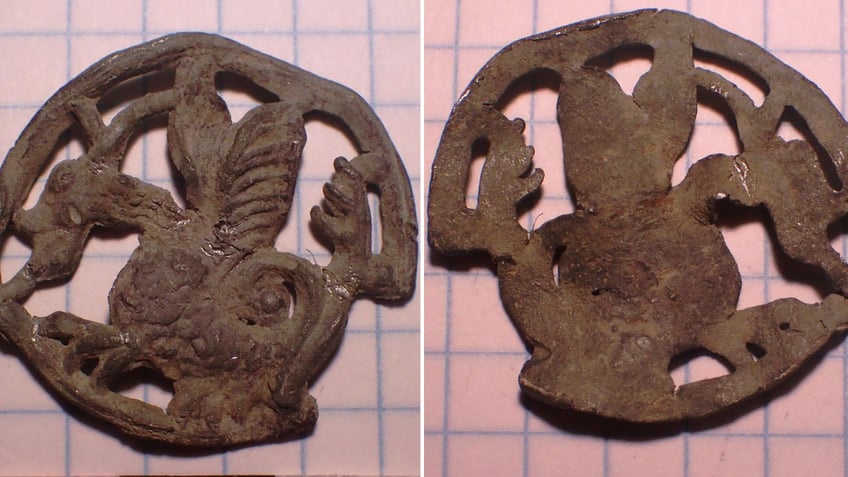 Split image of front and back of pilgrim badge