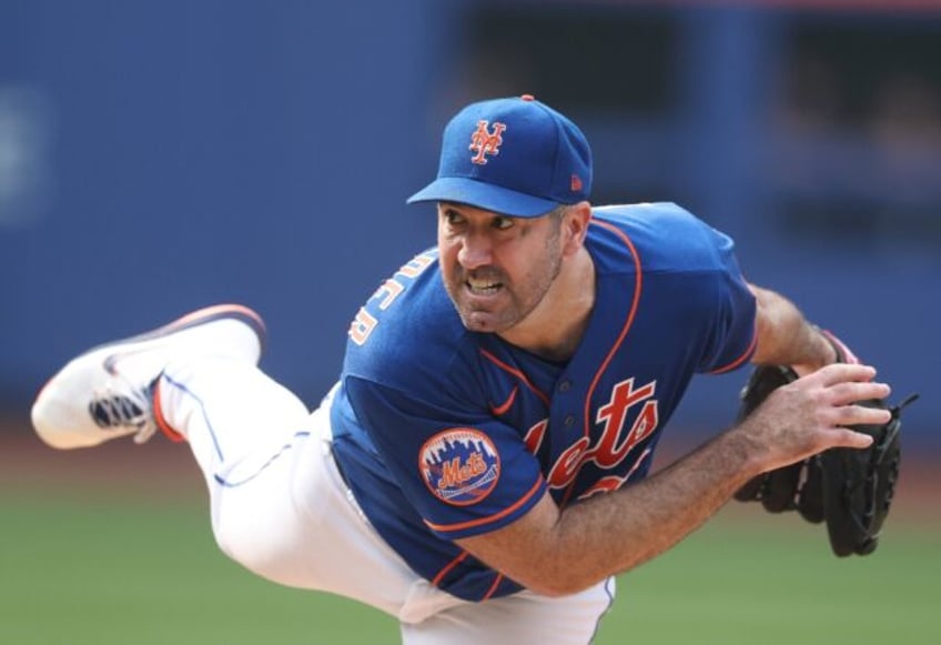 mets deal ace verlander to astros at mlb trade deadline