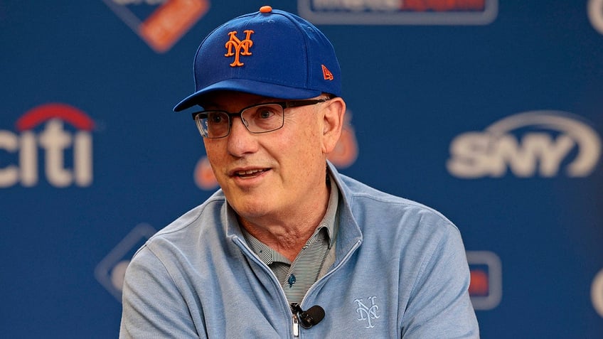 mets owner steve cohen seeking to construct casino outside citi field entry gates