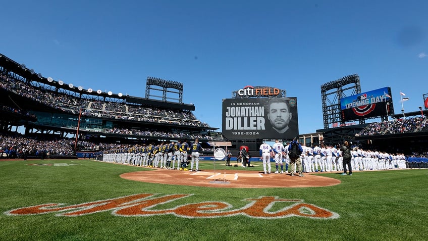 Jonathan Diller mets' tribute