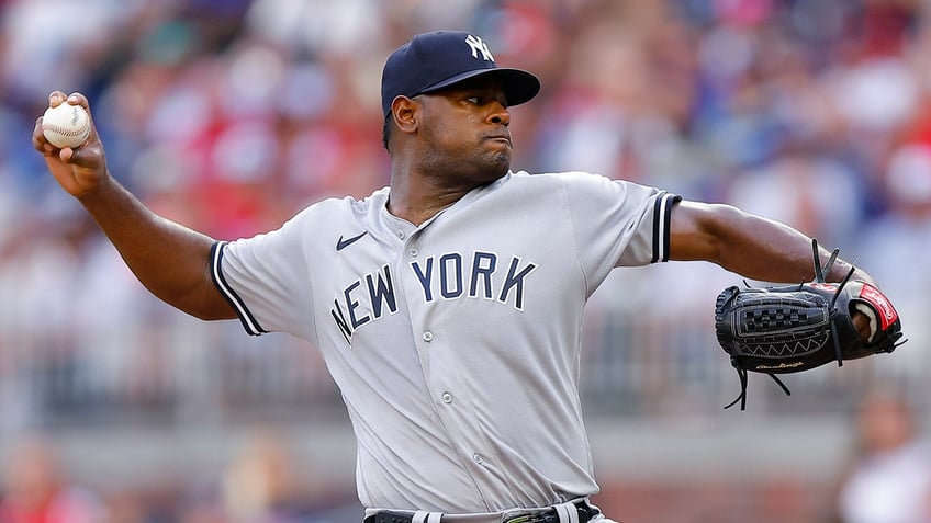 mets set to sign all star luis severino after rough season with crosstown rivals reports