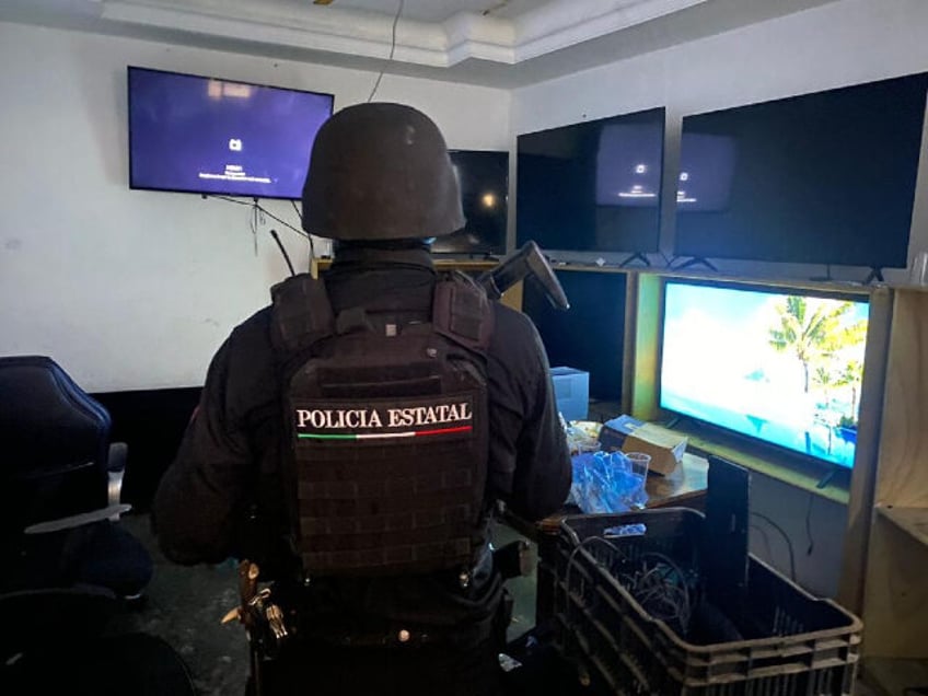 mexican cops find advanced cartel surveillance center in jalisco