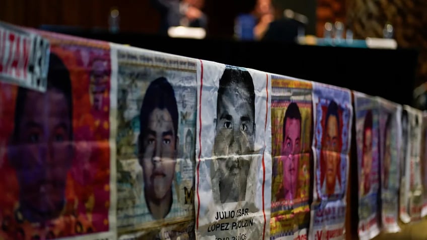 mexican militarys role in disappearance of 43 students questioned following new reports release